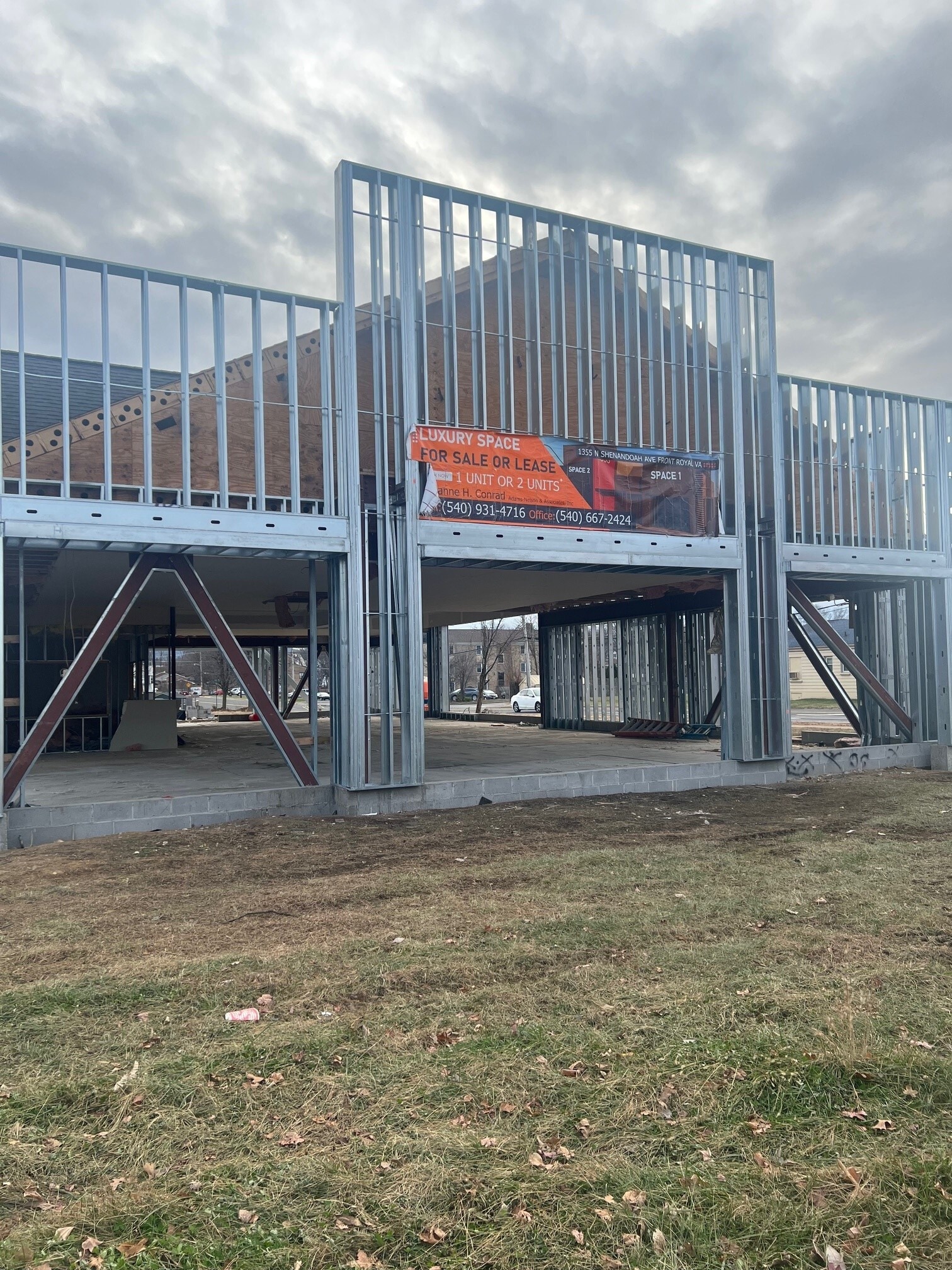 1355 N Shenandoah Ave, Front Royal, VA à vendre Photo intérieure- Image 1 de 4