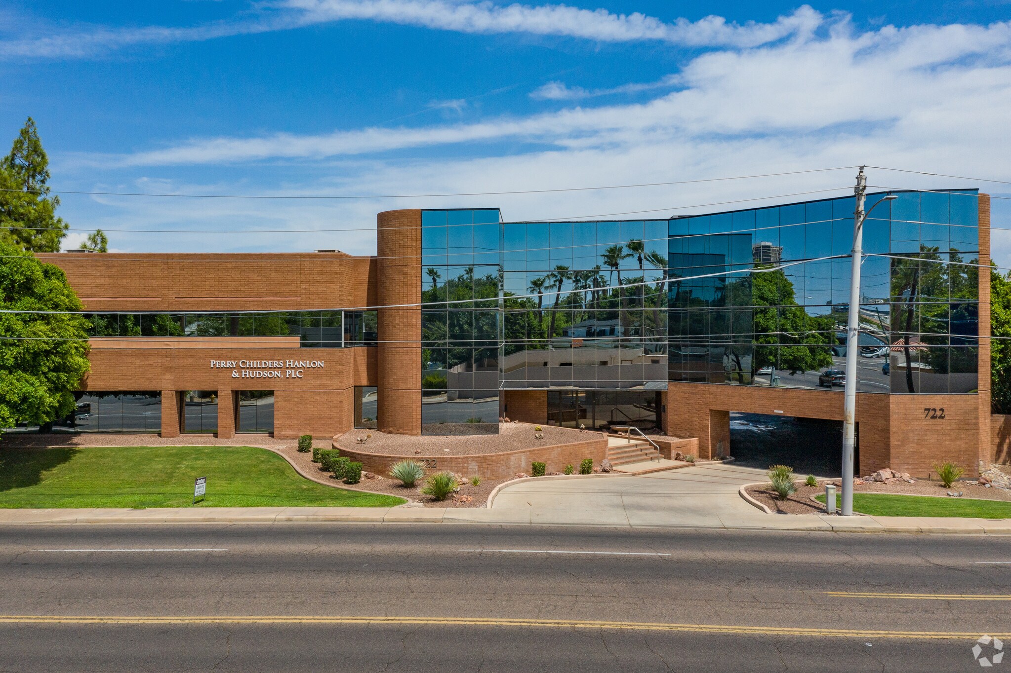 722 E Osborn Rd, Phoenix, AZ à louer Photo du bâtiment- Image 1 de 18