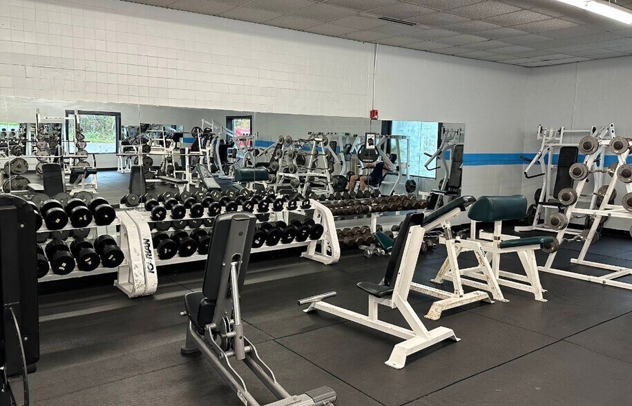 1250 Route 44, Raynham, MA à vendre - Photo du bâtiment - Image 2 de 4