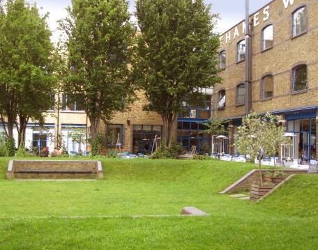 Rainville Rd, Londres à louer - Photo du bâtiment - Image 2 de 9