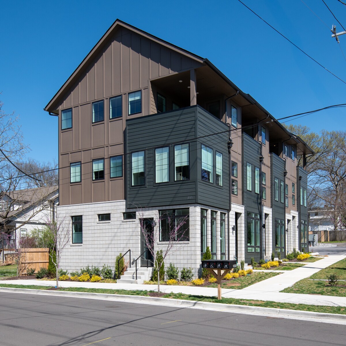 1233 Lischey Ave, Nashville, TN for sale Primary Photo- Image 1 of 84