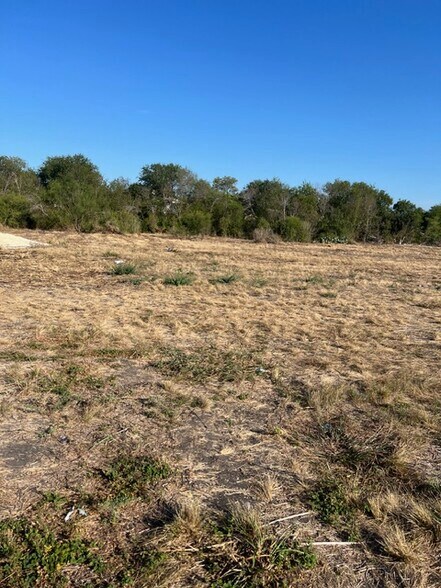 Fm 78, San Antonio, TX à vendre - Photo du bâtiment - Image 2 de 5