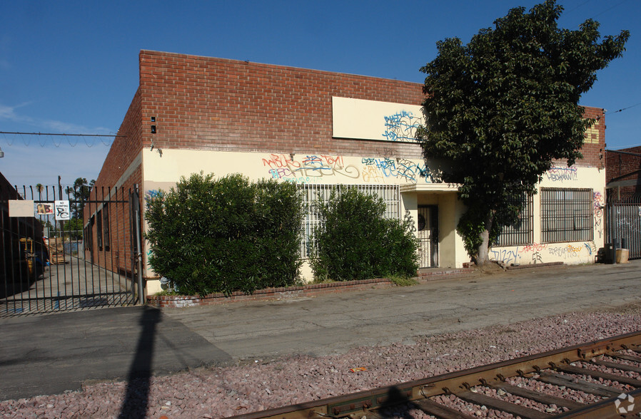 955 Slauson Ave, Los Angeles, CA for lease - Building Photo - Image 2 of 15