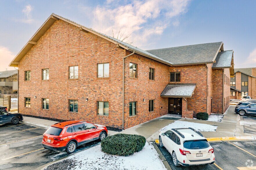 11620 Arbor St, Omaha, NE à louer - Photo du bâtiment - Image 1 de 6