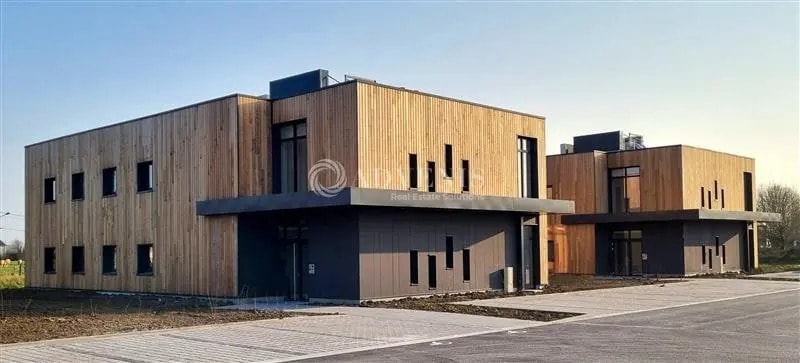 Bureau dans Bailleul à louer - Photo du bâtiment - Image 2 de 5