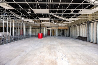2420 S Stemmons Fwy, Lewisville, TX for lease Interior Photo- Image 1 of 3