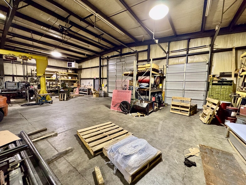 3822 Victory Ave, Louisville, OH for sale - Building Photo - Image 3 of 67