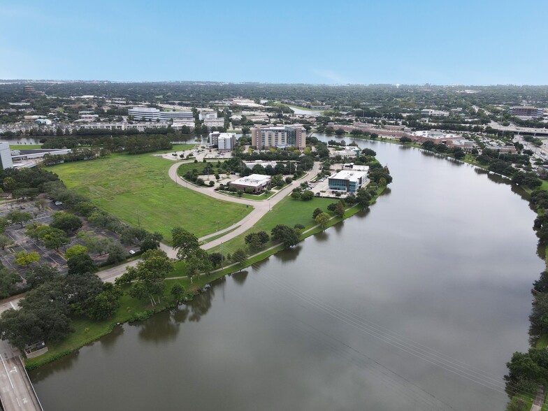 Creekbend Dr, Sugar Land, TX for sale - Aerial - Image 2 of 4