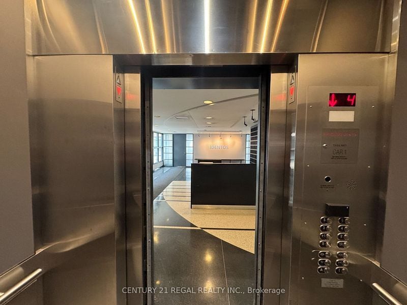 622 College St, Toronto, ON for lease Interior Photo- Image 1 of 22