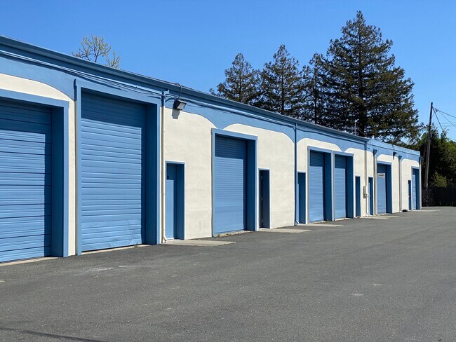 Plus de détails pour 1042 Hopper Ave, Santa Rosa, CA - Industriel à louer