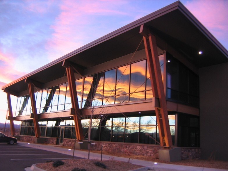 150 Old Laramie Trl E, Lafayette, CO à louer - Photo du bâtiment - Image 3 de 3
