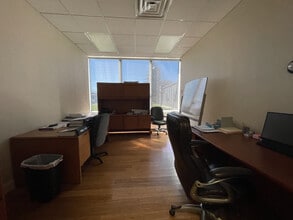 27 Holt Dr, Stony Point, NY à louer Photo intérieure- Image 2 de 13