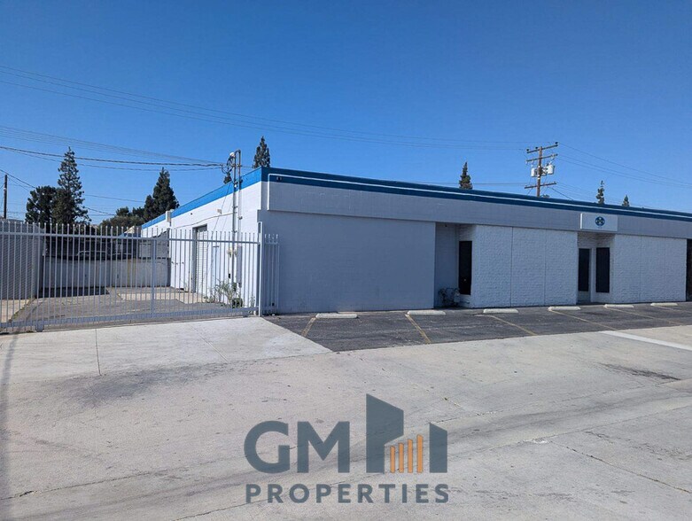 15114-15142 Downey Ave, Paramount, CA à louer - Photo du bâtiment - Image 2 de 3