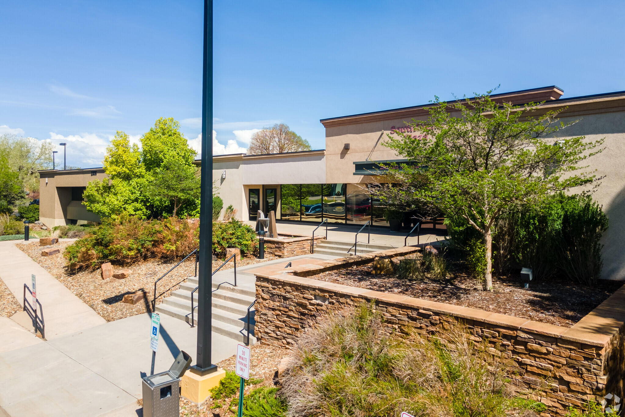 2305 E Arapahoe Rd, Centennial, CO à louer Photo du bâtiment- Image 1 de 13