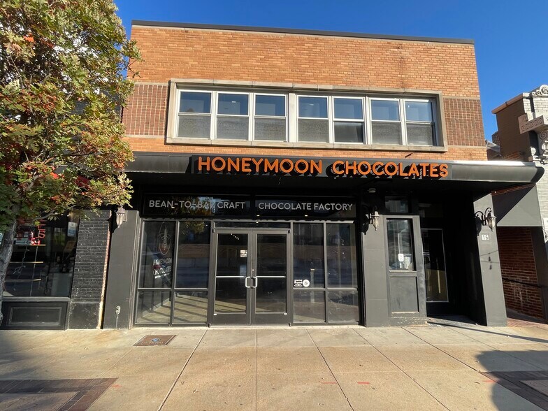 16 N Central Ave, Clayton, MO for lease - Building Photo - Image 1 of 3