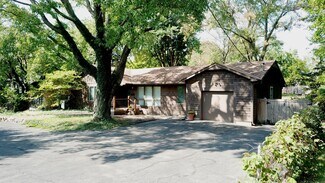 More details for 10200 Pflumm Rd, Lenexa, KS - Retail for Sale