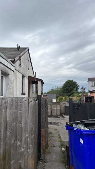 Beaufort Rise, Ebbw Vale for sale - Primary Photo - Image 1 of 7