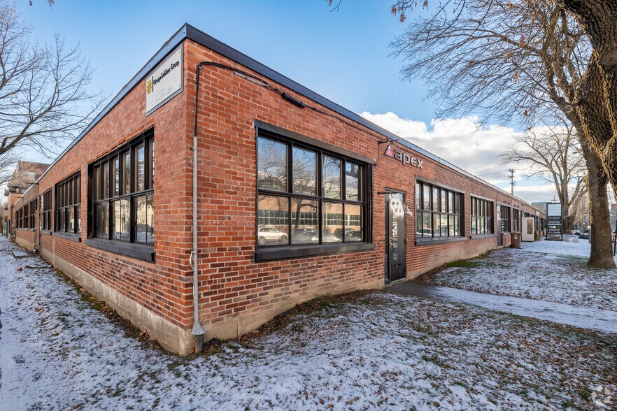 4550-4580 Rue de Rouen, Montréal, QC for sale - Primary Photo - Image 1 of 1