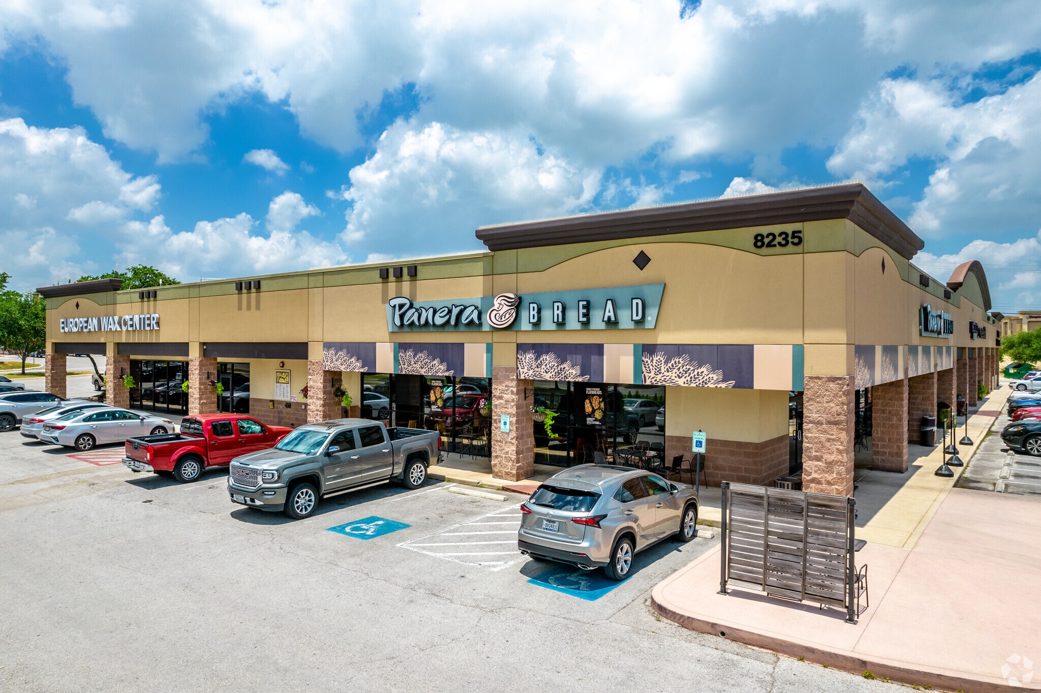 8235 Agora Pky, Selma, TX for lease Primary Photo- Image 1 of 6