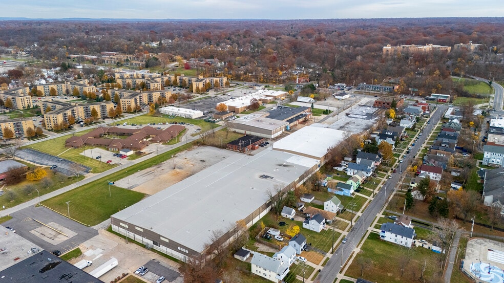 Heavy Power Industrial Campus portfolio of 2 properties for sale on LoopNet.ca - Building Photo - Image 3 of 37