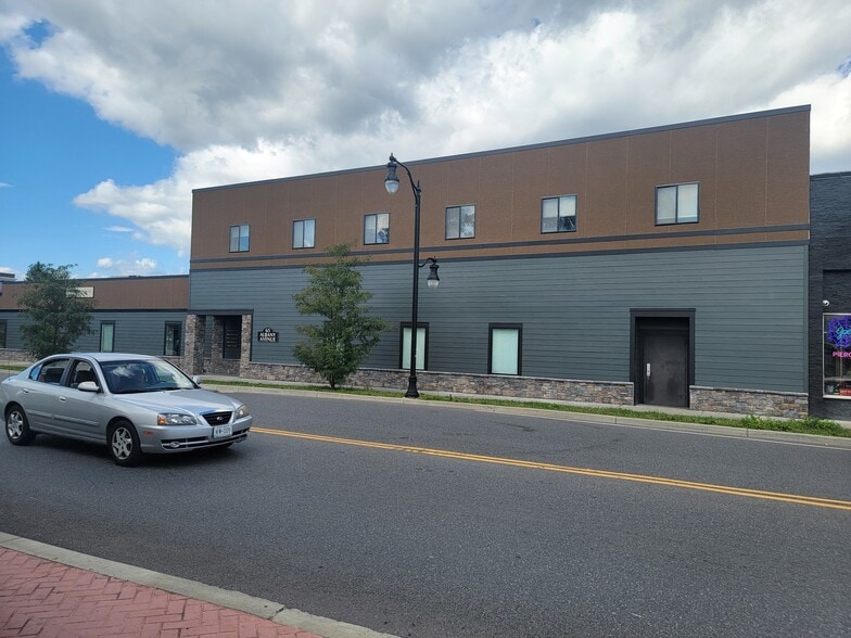 51-65 Albany Ave, Kingston, NY for sale - Building Photo - Image 3 of 5