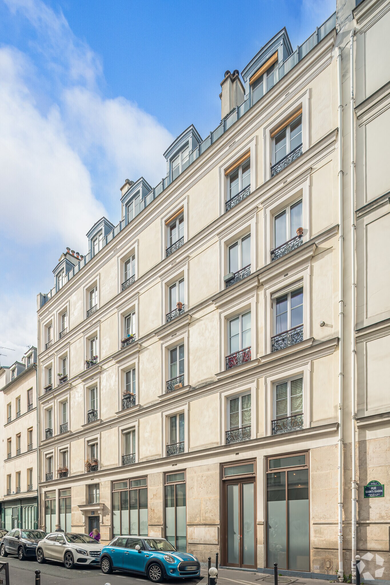 63 Rue Saint-Sabin, Paris for lease Primary Photo- Image 1 of 5