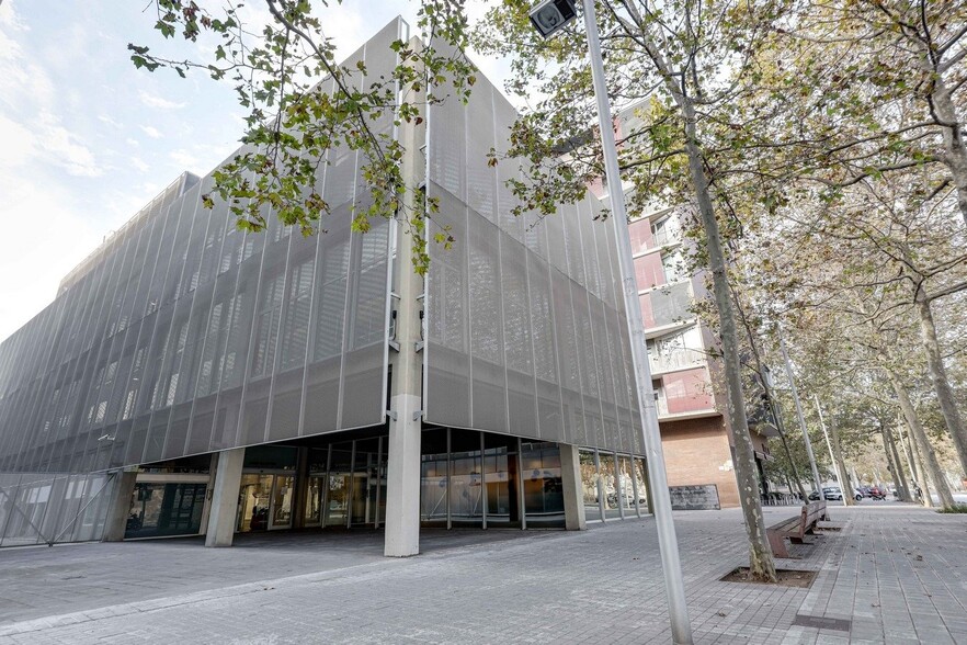Bureau dans Barcelone, Barcelona à louer - Photo du bâtiment - Image 2 de 5