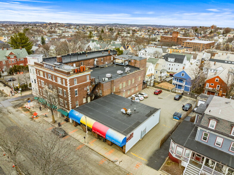 147 Highland Ave, Somerville, MA for sale - Primary Photo - Image 1 of 1