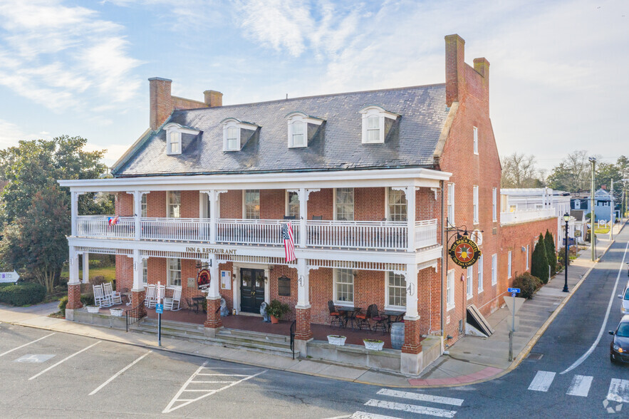 18 The Cir, Georgetown, DE for sale - Primary Photo - Image 1 of 1