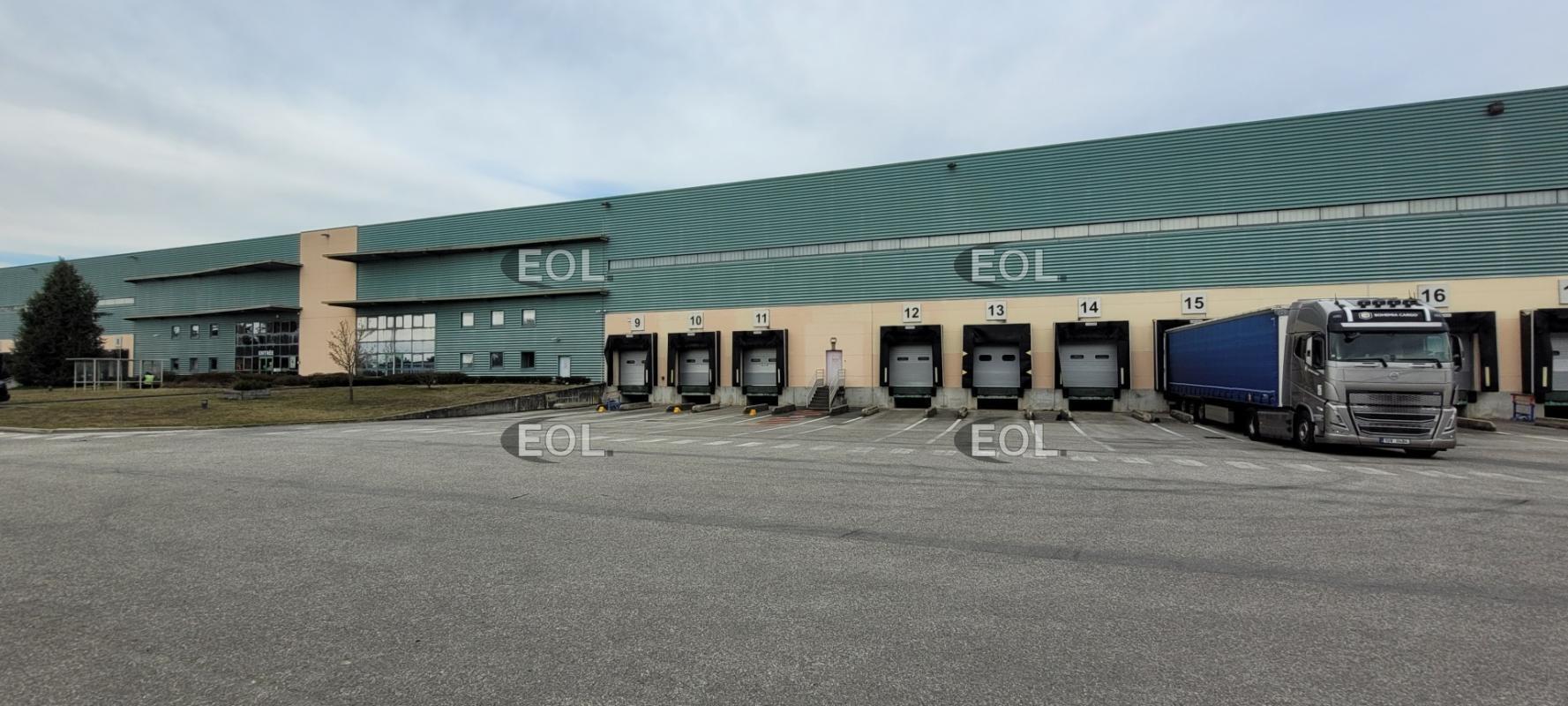 Industrial in Saint-Vulbas for lease Building Photo- Image 1 of 3