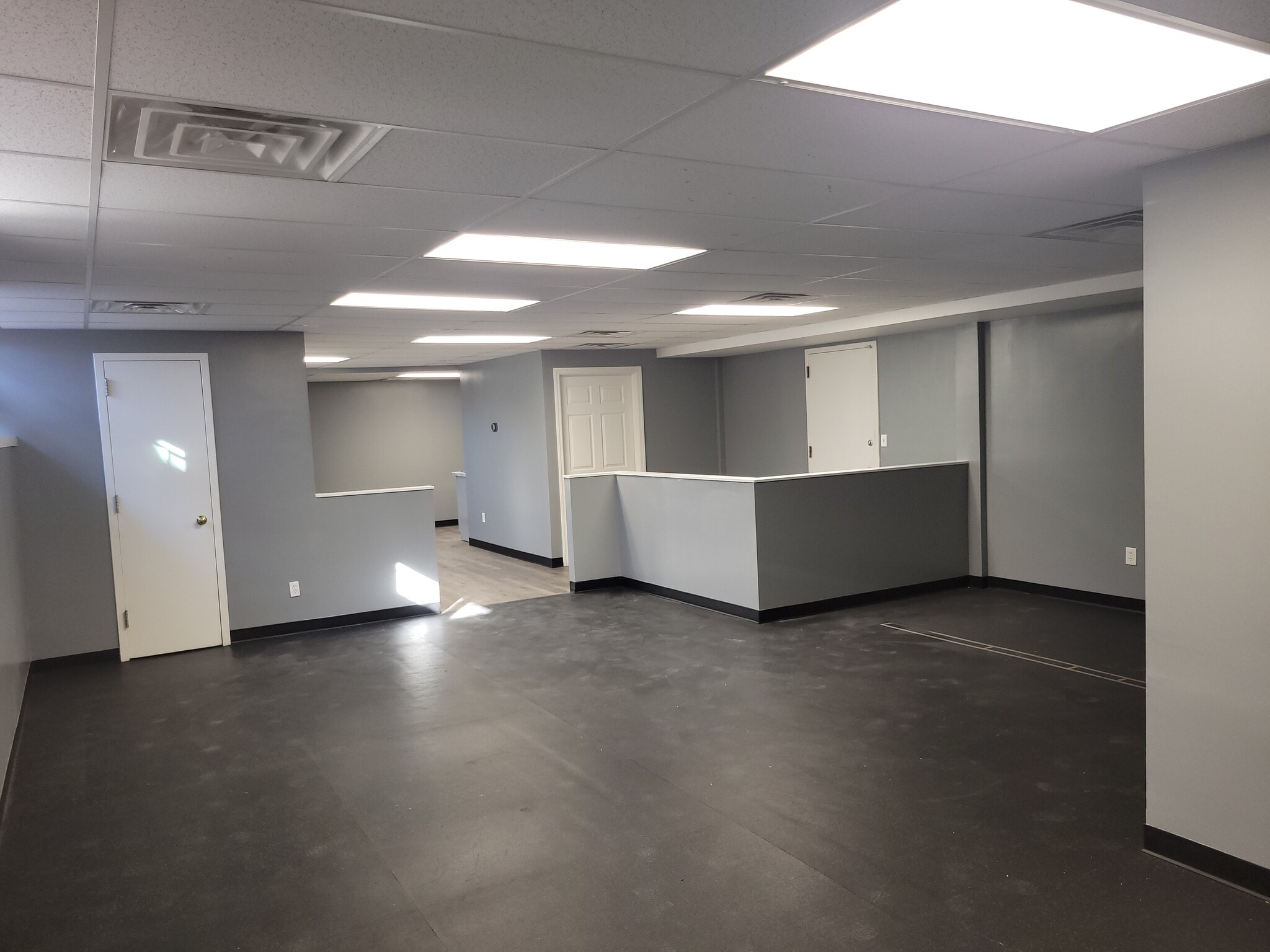 160 Commack Rd, Commack, NY à louer Photo intérieure- Image 1 de 15