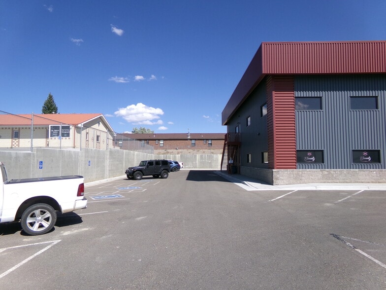 120 Winston Dr, Rock Springs, WY à vendre - Photo du bâtiment - Image 3 de 17