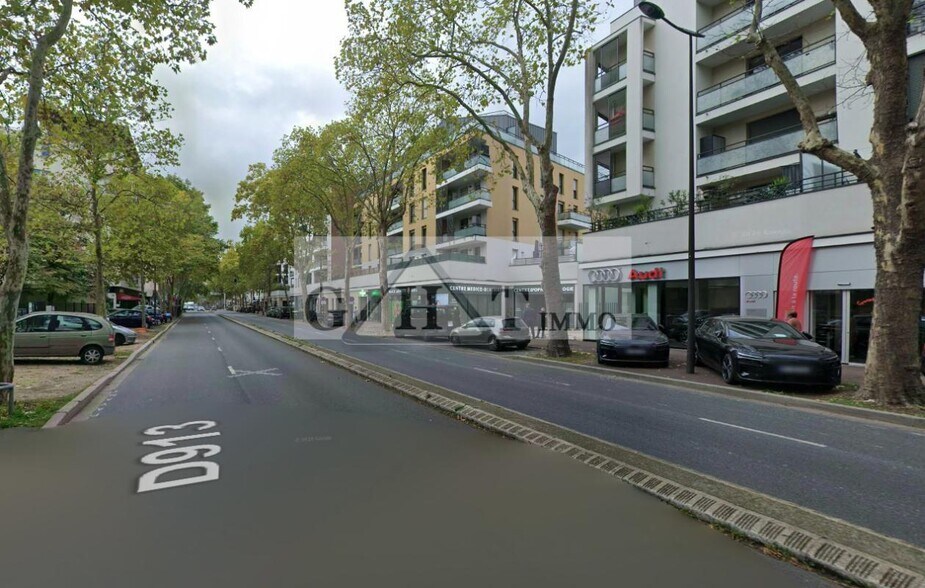 Retail in Rueil-Malmaison for sale - Building Photo - Image 1 of 2