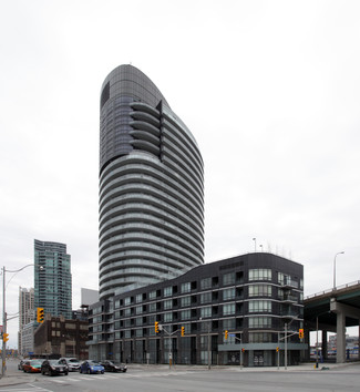 Plus de détails pour 438 Lake Shore Blvd, Toronto, ON - Vente au détail à louer