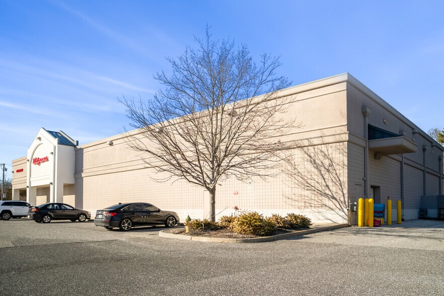 3221 Bayshore Rd, North Cape May, NJ à vendre - Photo du bâtiment - Image 3 de 5