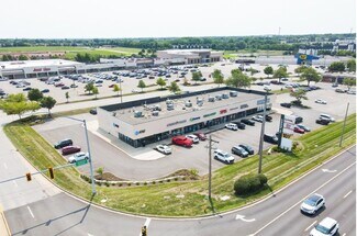 Plus de détails pour 2103-2109 N Veterans Pky, Bloomington, IL - Commerce de détail à louer