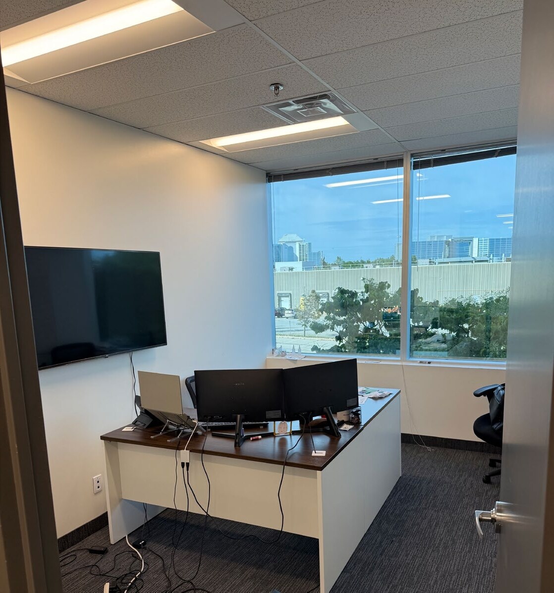 1111 International Blvd, Burlington, ON for lease Interior Photo- Image 1 of 8