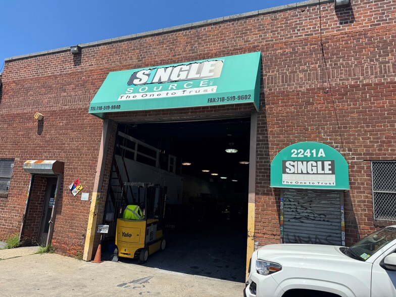 2241A Light St, Bronx, NY for lease - Building Photo - Image 3 of 16