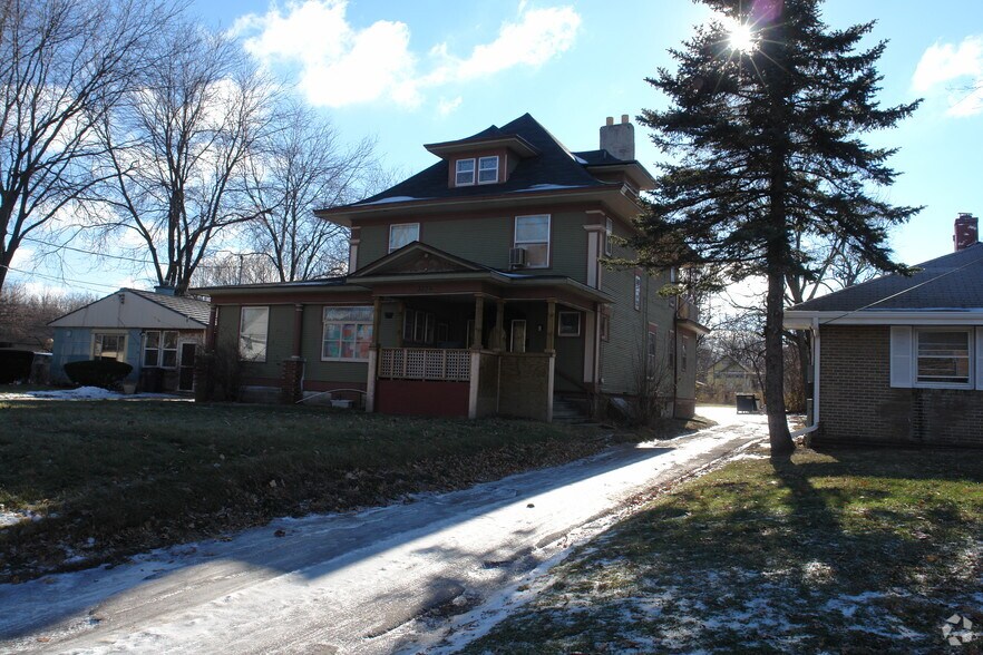 3324 University Ave, Des Moines, IA for sale - Building Photo - Image 3 of 3