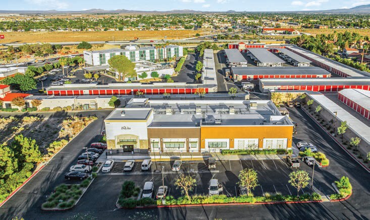 38454 5th St W, Palmdale, CA à vendre - Photo du bâtiment - Image 2 de 12