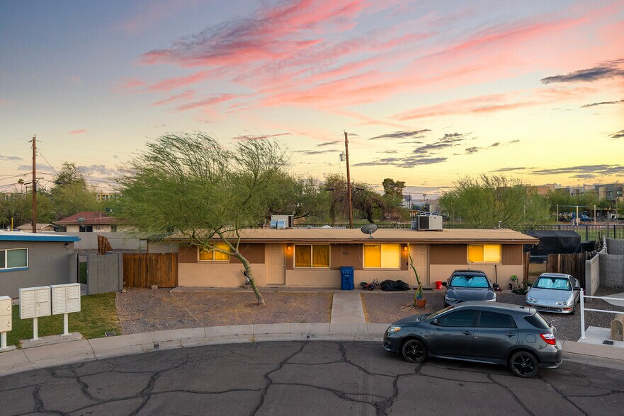 920 S Kenwood Cir, Tempe, AZ à vendre - Photo du bâtiment - Image 2 de 21