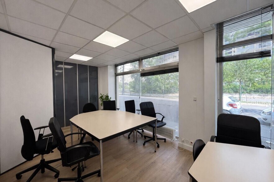 Rue Pixérécourt, Paris for lease - Building Photo - Image 3 of 9
