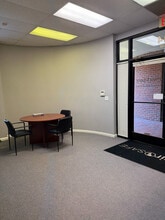 4214 Beechwood Dr, Greensboro, NC for lease Interior Photo- Image 2 of 4