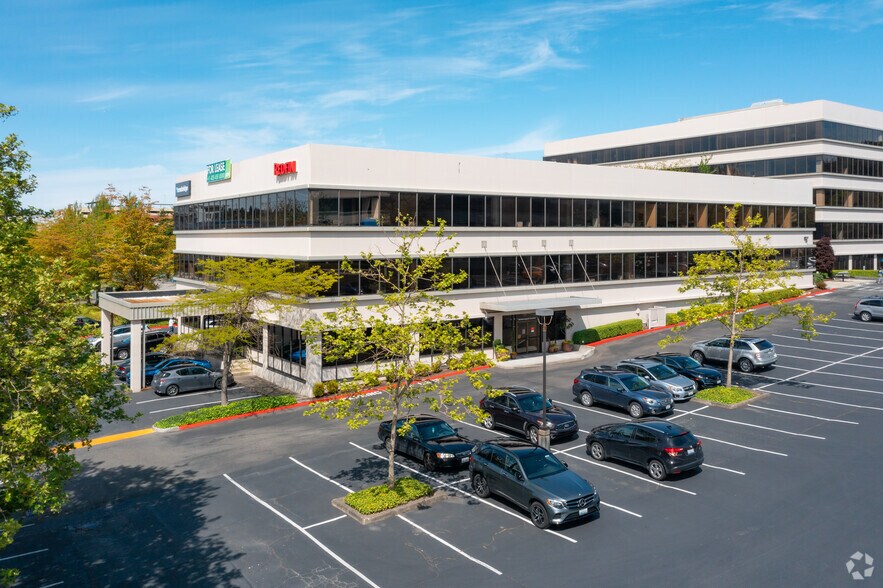 115 NE 100th St, Seattle, WA à louer - Photo du bâtiment - Image 2 de 10