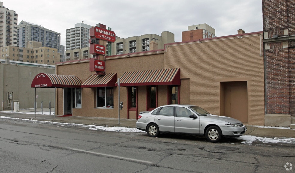 1550 N Farwell Ave, Milwaukee, WI for sale - Building Photo - Image 2 of 2