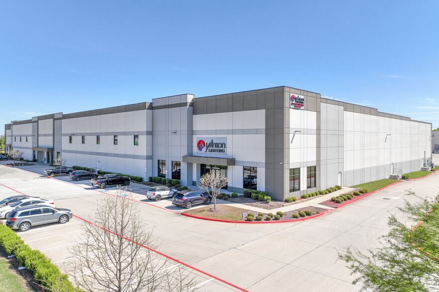 1581 Corporate Dr, McKinney, TX for lease - Primary Photo - Image 1 of 4