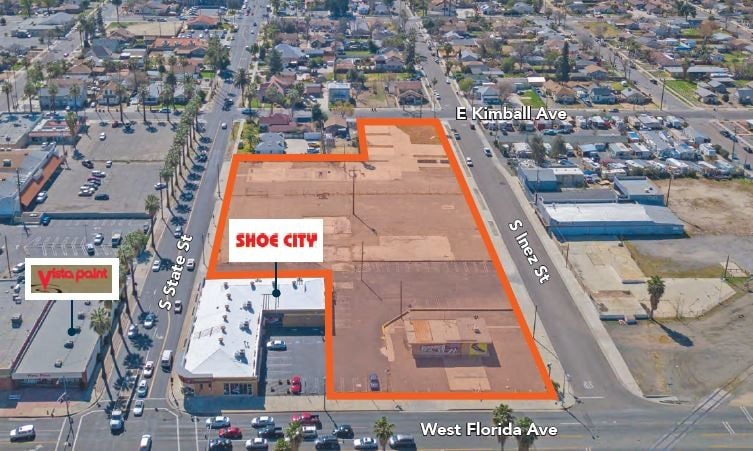 125 W Florida Ave, Hemet, CA à louer Aérien- Image 1 de 7