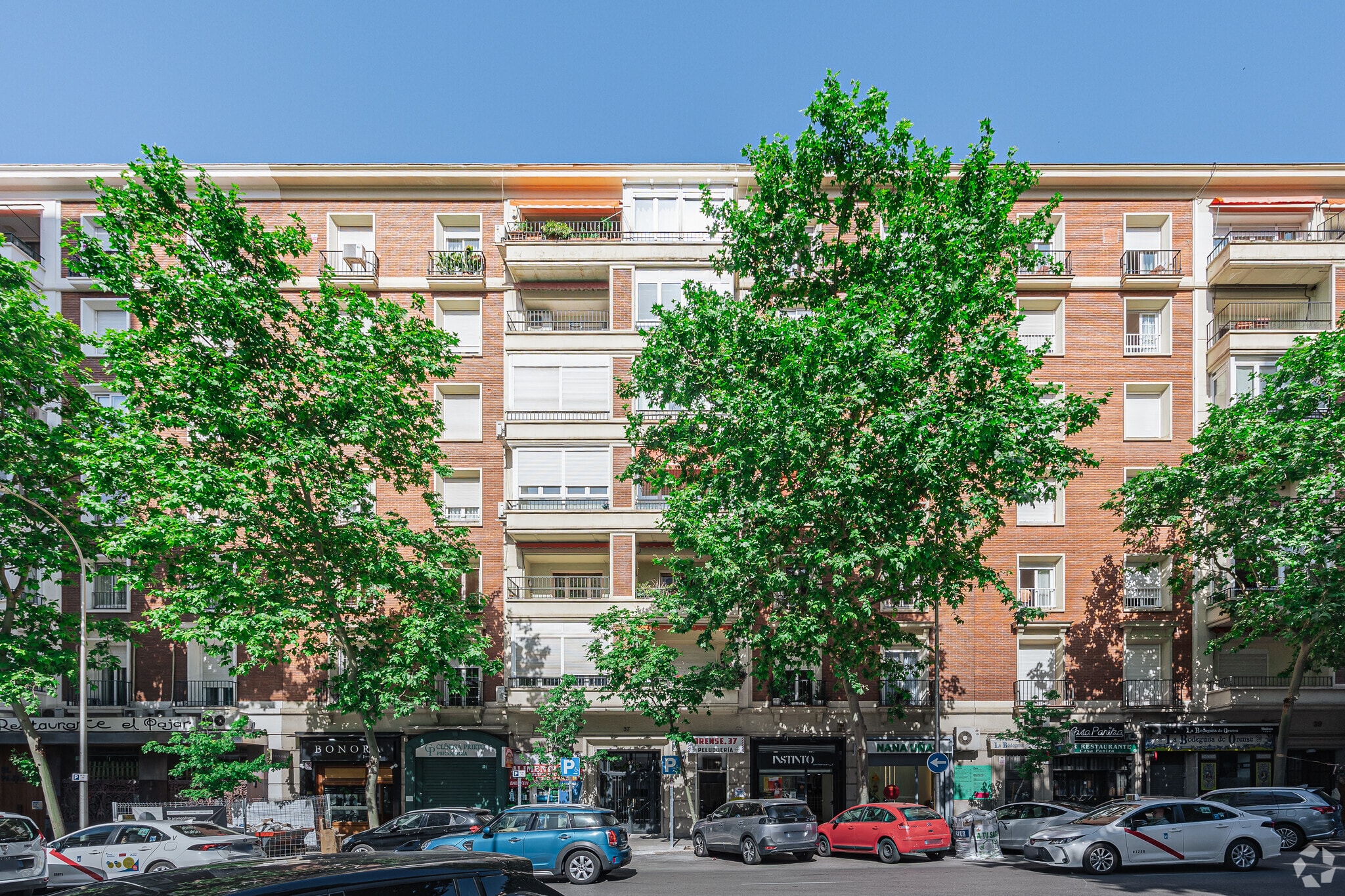 Calle de Orense, 37, Madrid, Madrid à louer Photo principale- Image 1 de 4