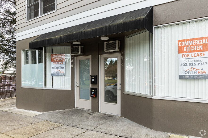 2816 NE Halsey St, Portland, OR à vendre - Photo du bâtiment - Image 3 de 21