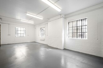 160-162 Brick Ln, London for lease Interior Photo- Image 2 of 7